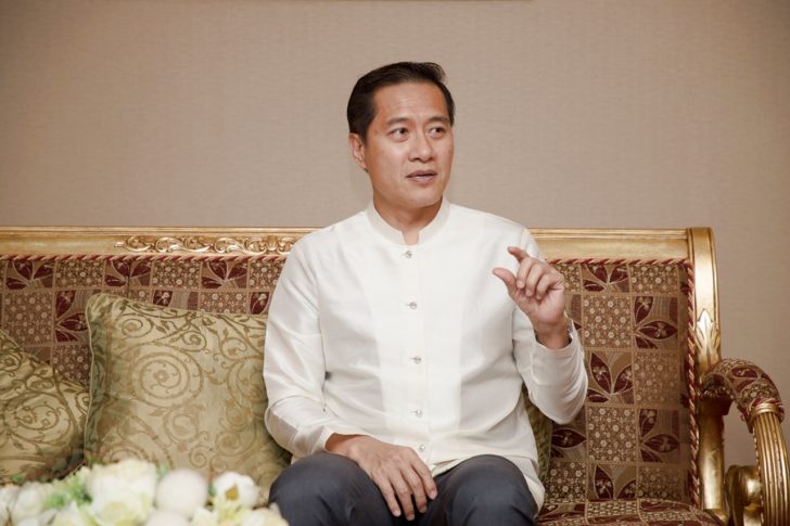 วีระศักดิ์ โควสุรัตน์