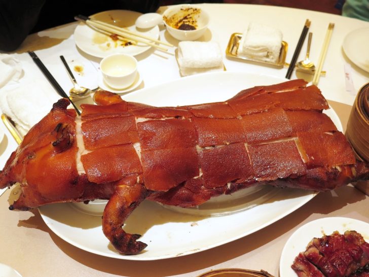 06SeventhSon หมูหันหนังกรอบ(barbecued suckling pig)