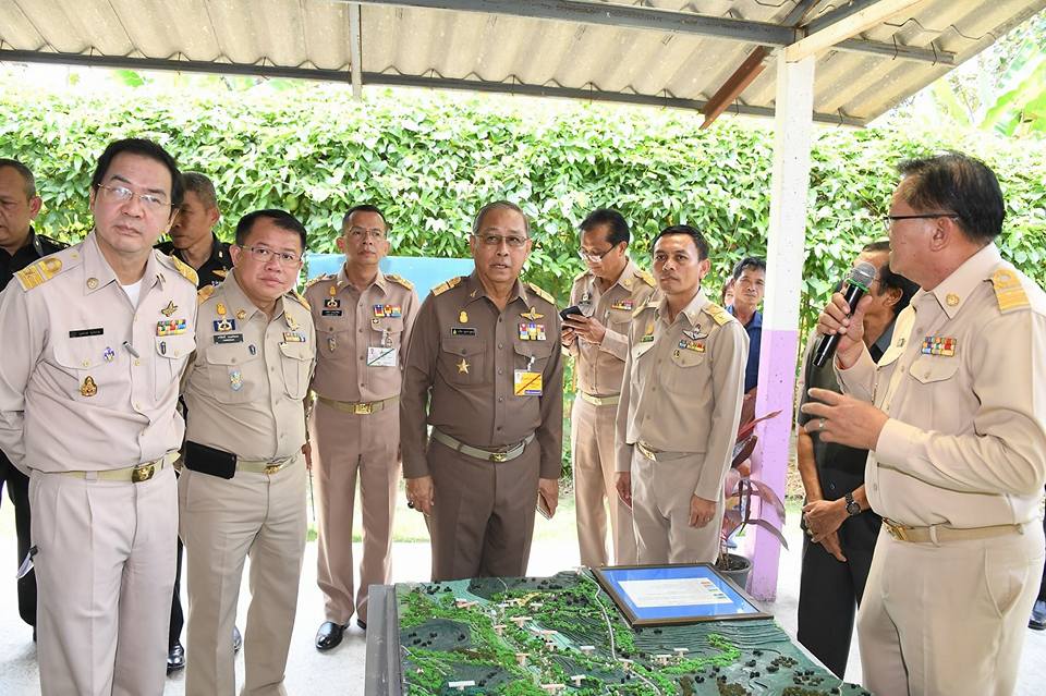 องคมนตรี ติดตามงาน องคมนตรี ติดตามงาน
