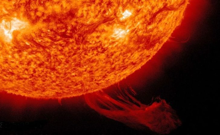 SolarProminence_0
