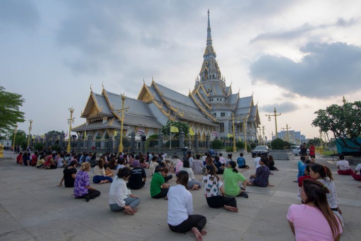ซ้อมรำถวายพระพุทธโสธร