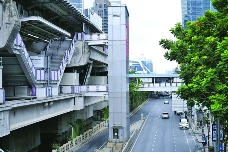 18-5-61-รผว.จักกพันธ์ ตรวจลิฟต์คนพิการ (9)