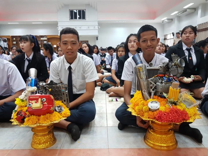 ช่างกลไหว้ครู01