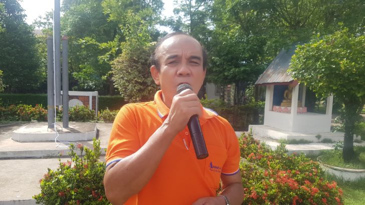 นายประยูร ลักธิรมย์ ผู้อำนวยการ (ผอ.)โรงเรียนบ้านบ่บุโปโล
