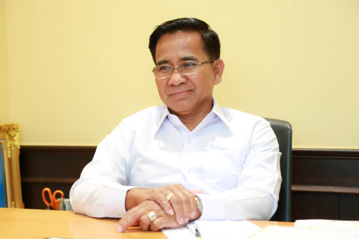 โกศล ประทุมชาติ
