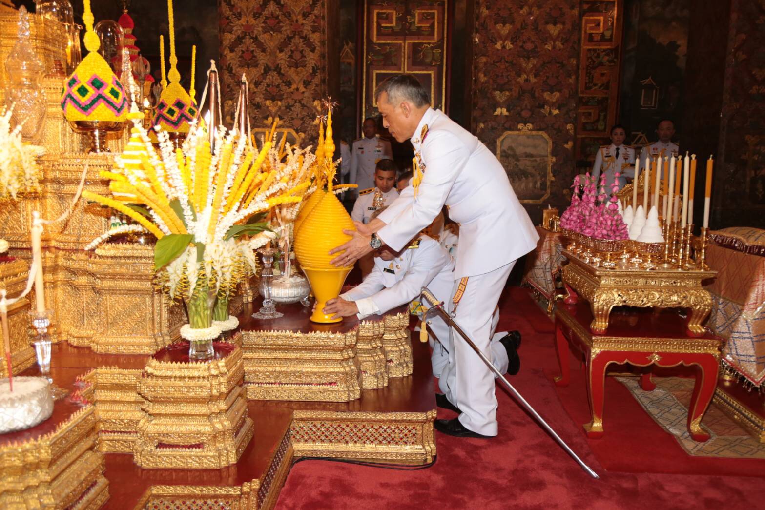 ร.10 ทรงบำเพ็ญพระราชกุศลเนื่องในวันเข้าพรรษา