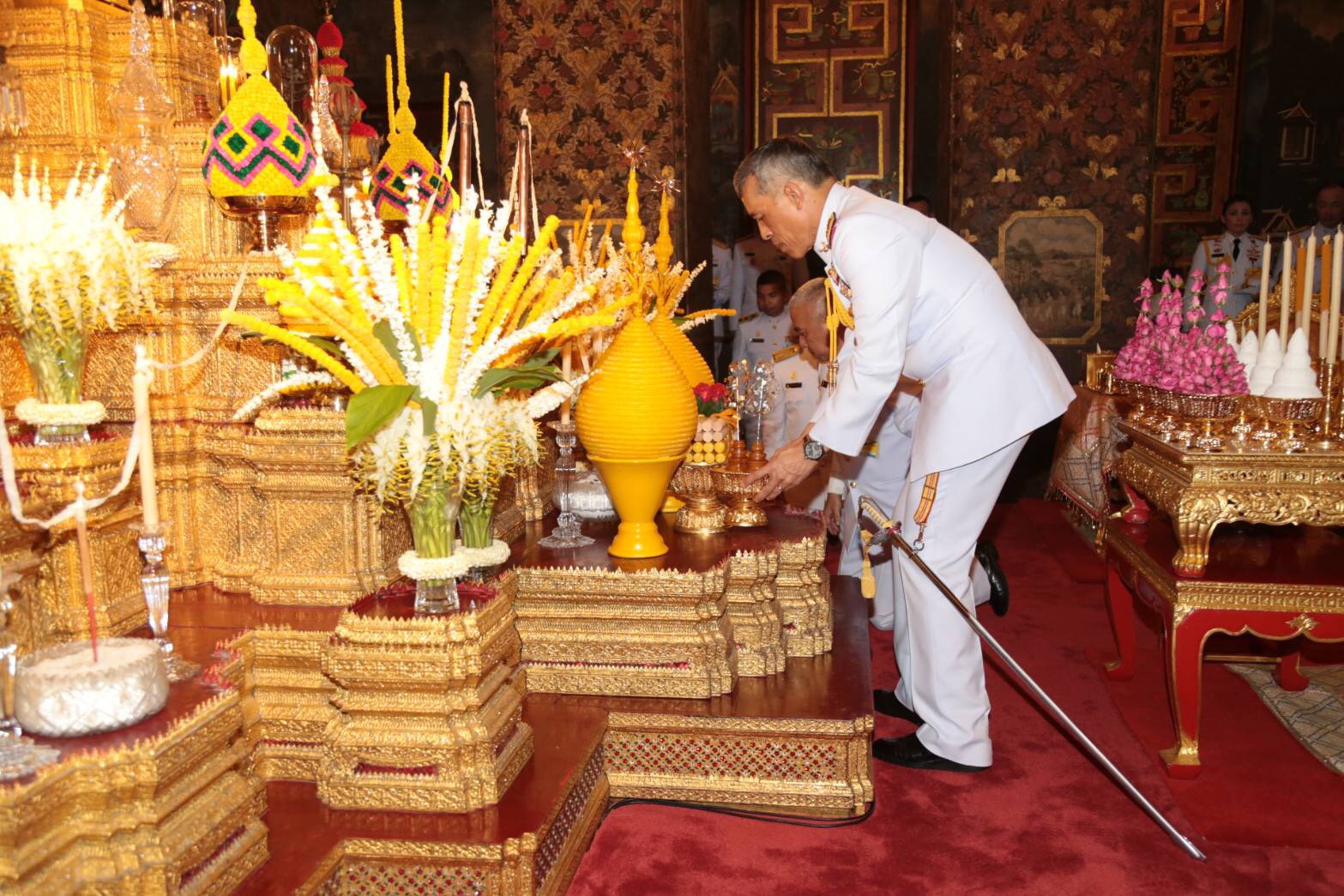 ร.10 ทรงบำเพ็ญพระราชกุศลเนื่องในวันเข้าพรรษา