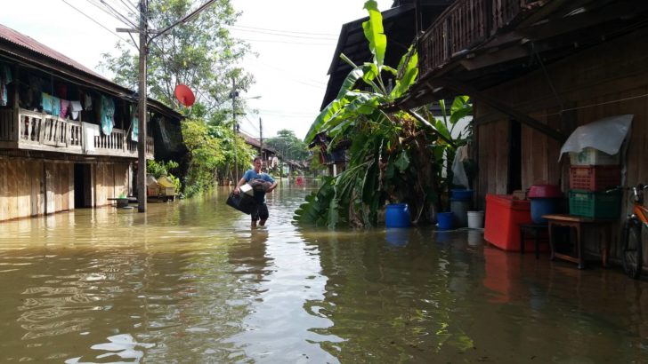 ท่วมปราจีน