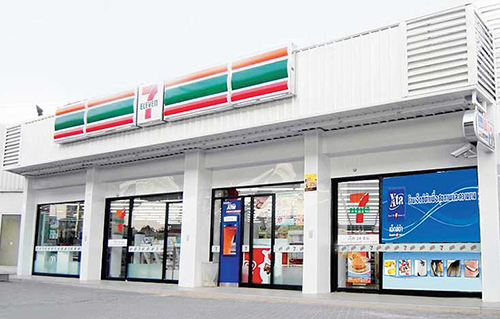 เดือนหงายที่ชายโขง : 7-11 เอฟเฟ็กต์ เครื่องหมายความเจริญชนบท