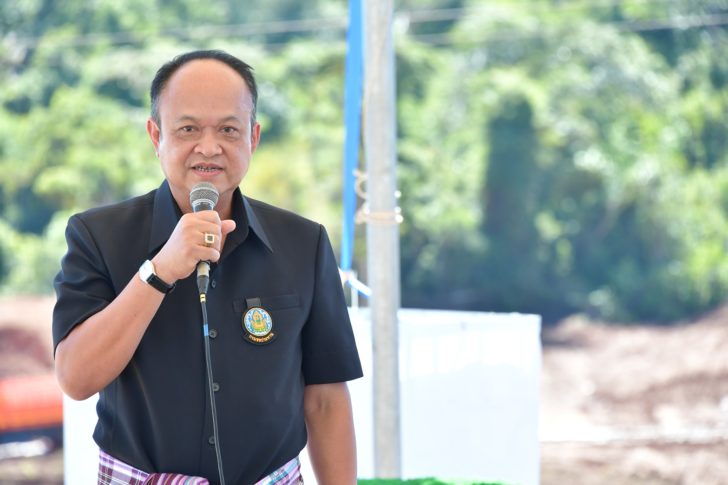 ทองเปลว กองจันทร์