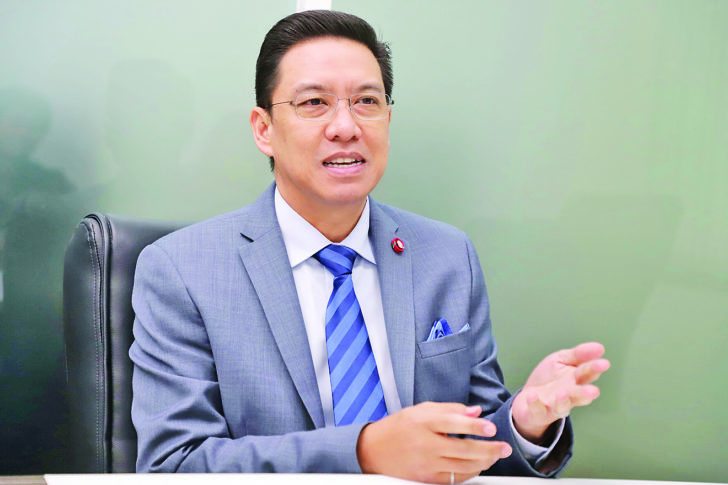 สัมฯพุทธิพงษ์รองเลขา