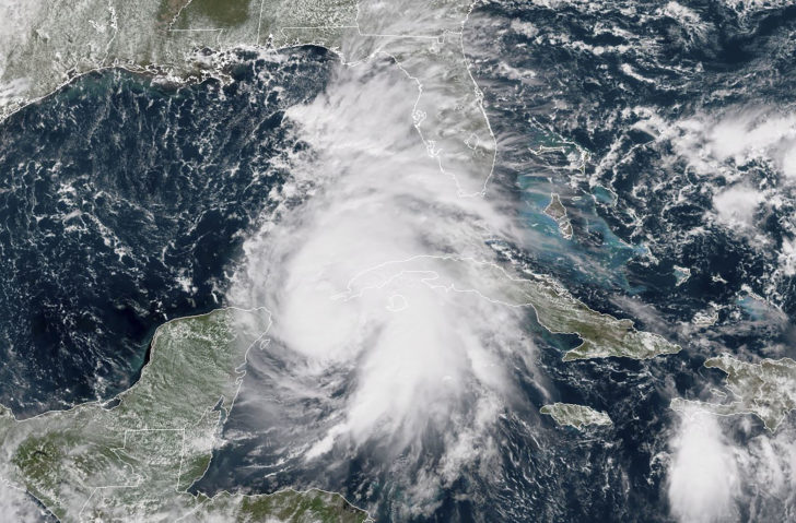 US-WEATHER-HURRICANE