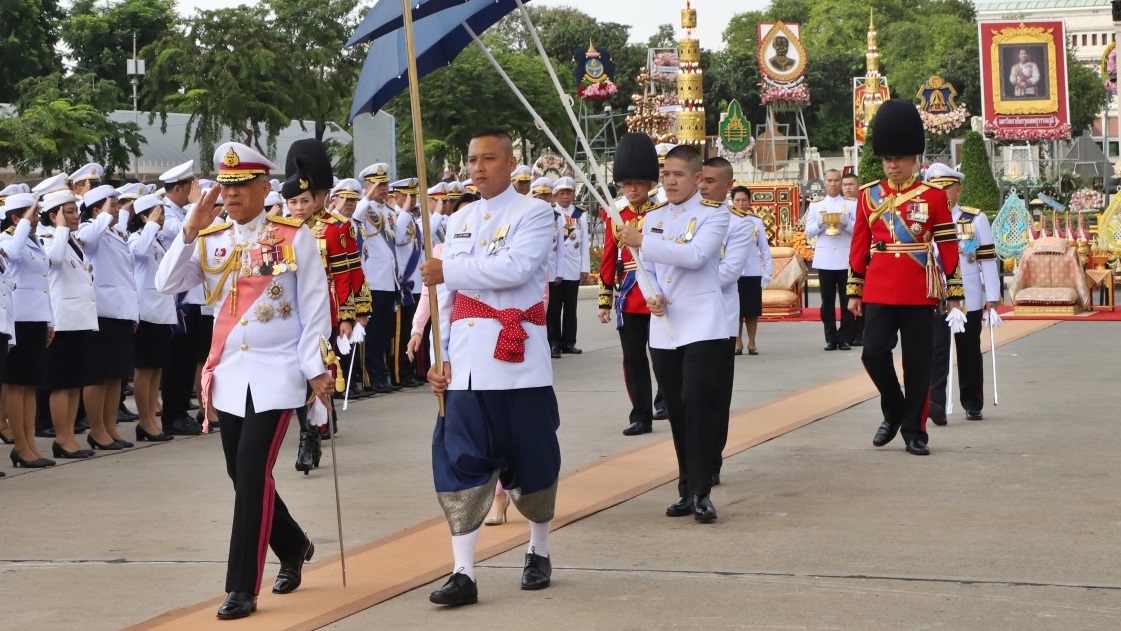 ในหลวง ร.10