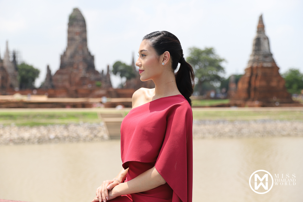 Nicolene Pichapa Limsnukan (THAILAND 2018) - Page 2 Untitled-3-of-23