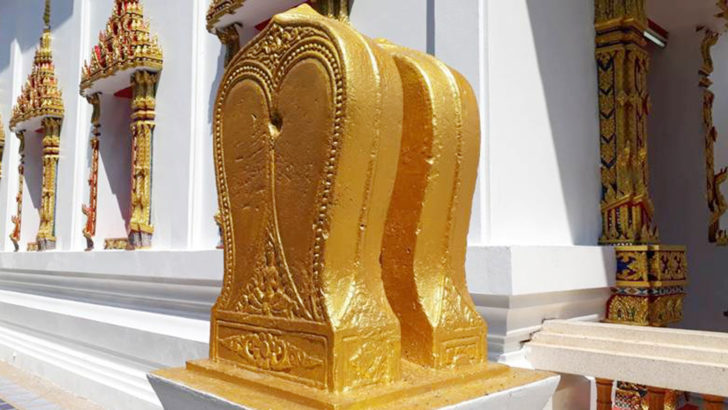 ภป-ใบเสมาที่ถูกทาสี