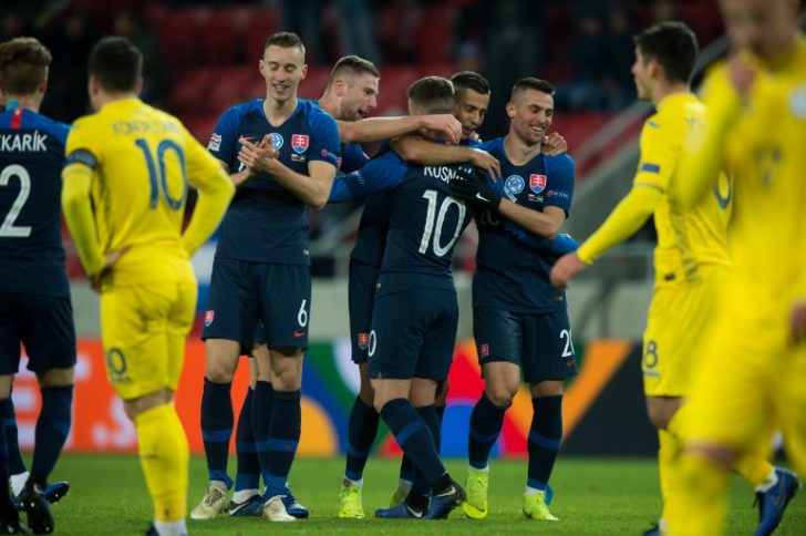 FBL-EUR-NATIONS-SVK-UKR