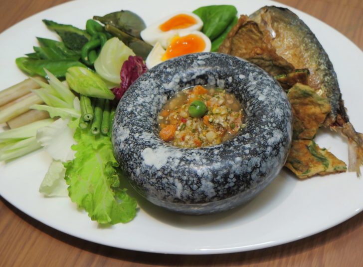 10Khao เมนูใหม่ น้ำพริกไข่ปู
