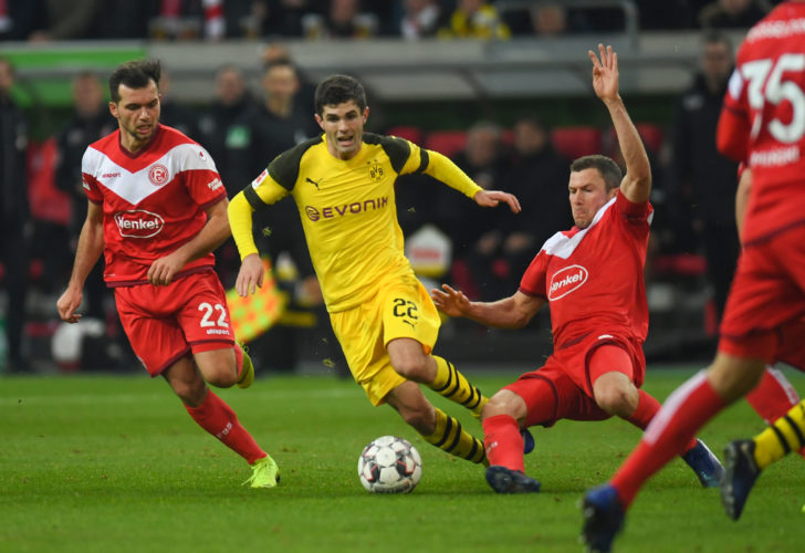 FBL-GER-BUNDESLIGA-DUESSELDORF-DORTMUND