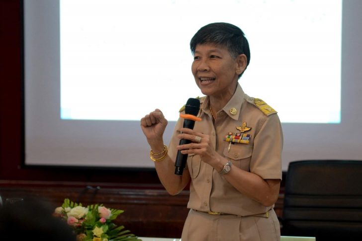 อธิบดีกรมวิชาการเกษตร-นางสาวเสริมสุข สลักเพ็ชร์