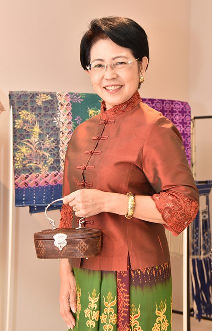 อัมพวัน พิชาลัย ผู้อำนวยการศูนย์ส่งเสริมศิลปาชีพระหว่างประเทศ