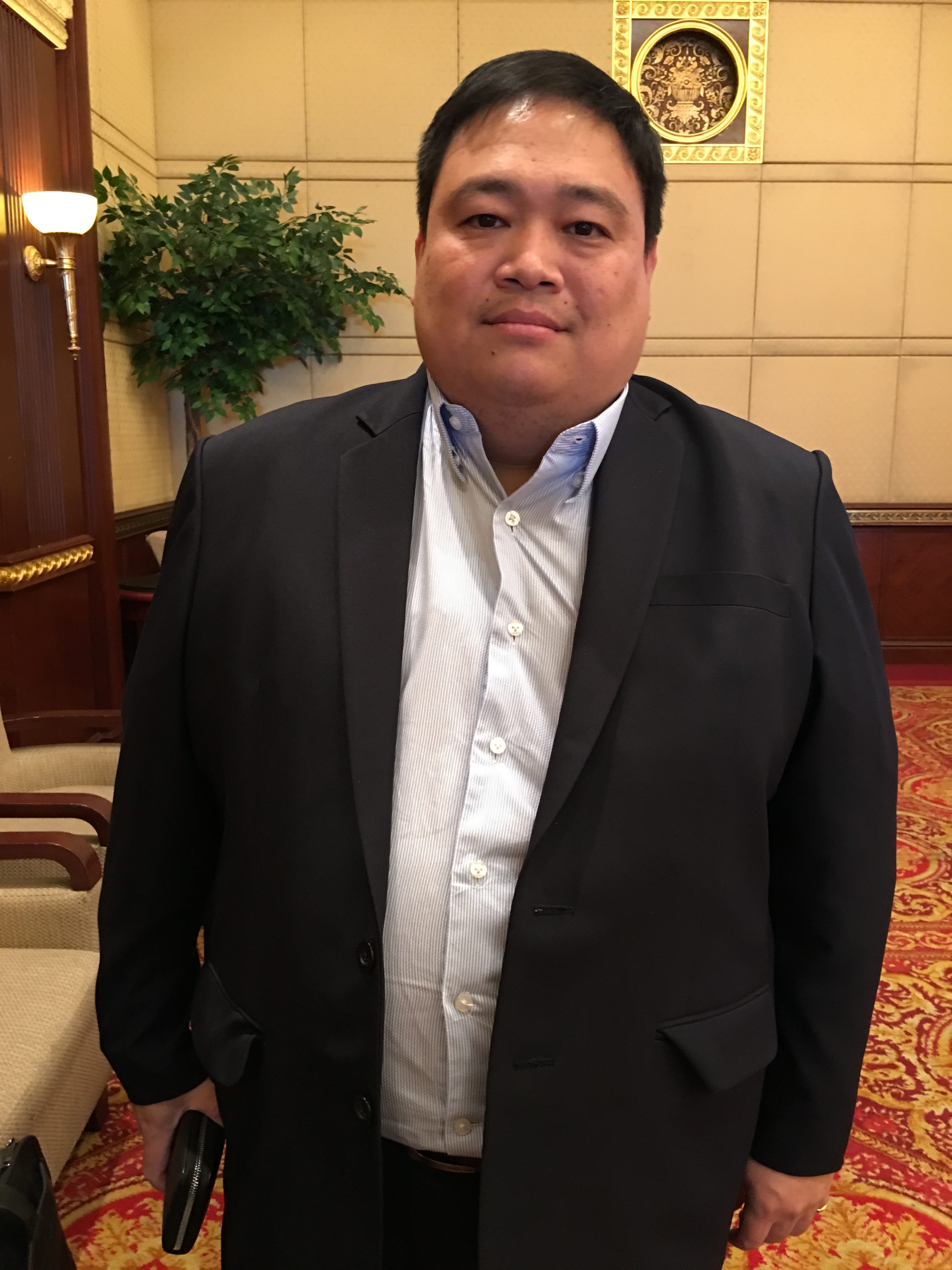 ผศ.ศุภชัย ศรีสุชาติ ผู้อำนวยการสถาบันเสริมศึกษาและทรัพยากรมนุษย์ มหาวิทยาลัยธรรมศาสตร์ 