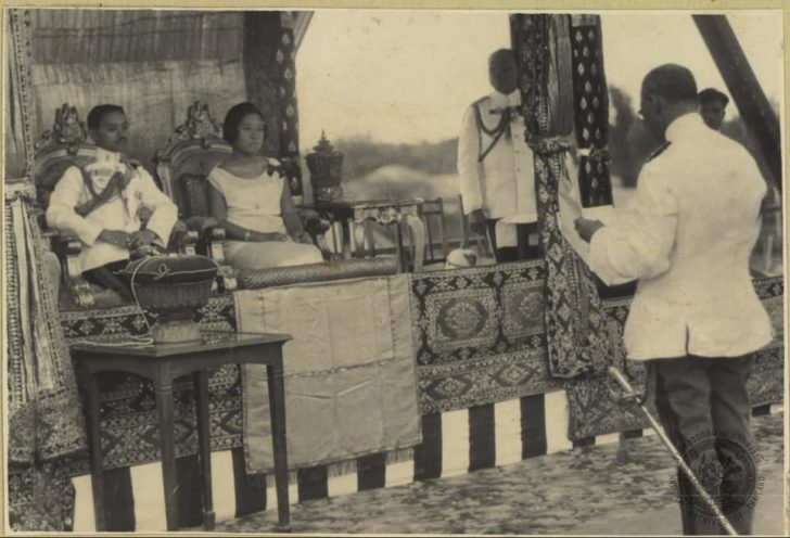 สมเด็จพระปกเกล้าฯทรงเปิดสะพาน