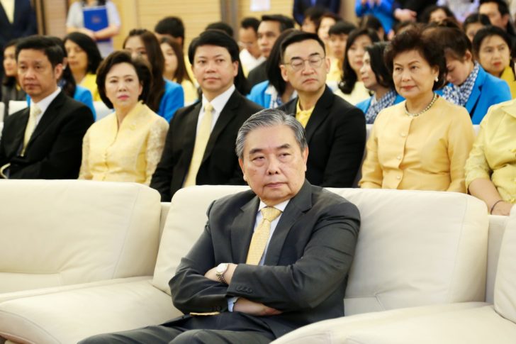 นายอภิศักดิ์ ตันติวรวงศ์