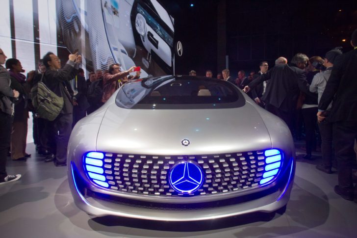 FILE PHOTO: Journalist surround the Mercedes-Benz F015 Luxury in Motion autonomous concept car after it was unveiled during the 2015 International Consumer Electronics Show in Las Vegas