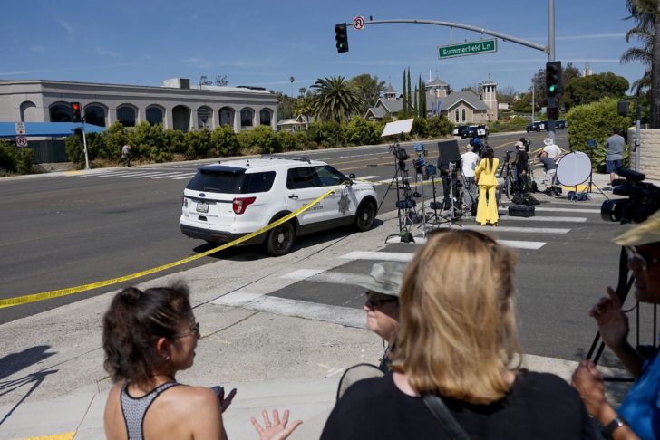 One dead, three injured in US synagogue shooting