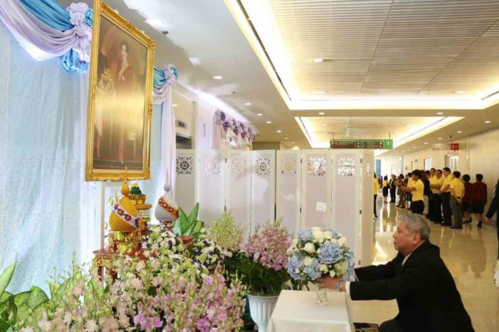 ป่อเต็กตึ๊งถวายพระพร1