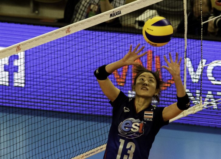 TomkomNoolsaraTHAsetstheball++++