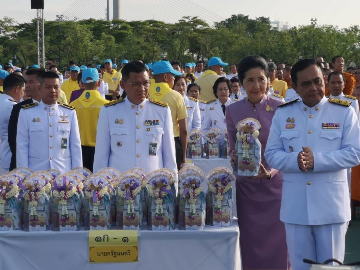 นายกนำทำบุญ1