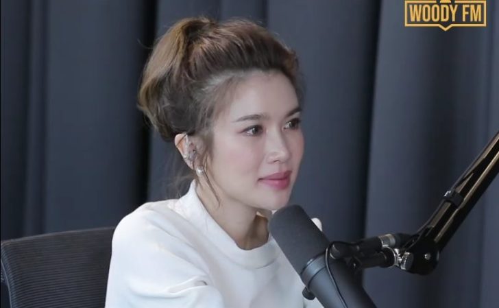 ไบร์ท