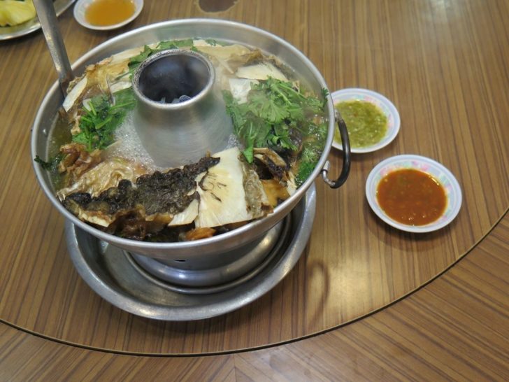 04TungJualee หัวปลาต้มเผือกหม้อไฟ