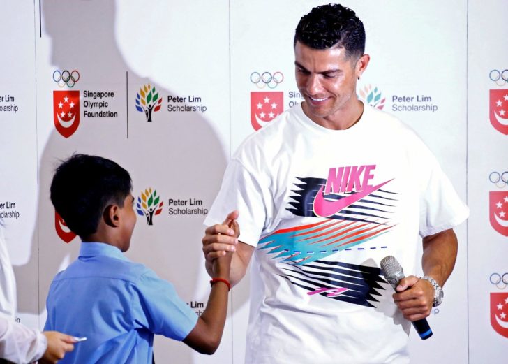 2019-07-04T062851Z_2071020808_RC17B5F4ECD0_RTRMADP_3_SOCCER-RONALDO-SINGAPORE