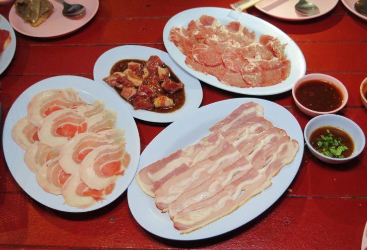 12TaoTarn ชุดหมูเล็กมี 4 อย่าง