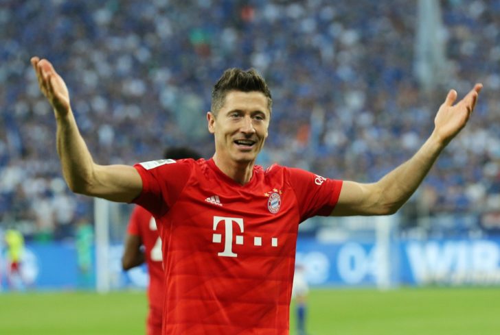 Bundesliga - Schalke 04 v Bayern Munich