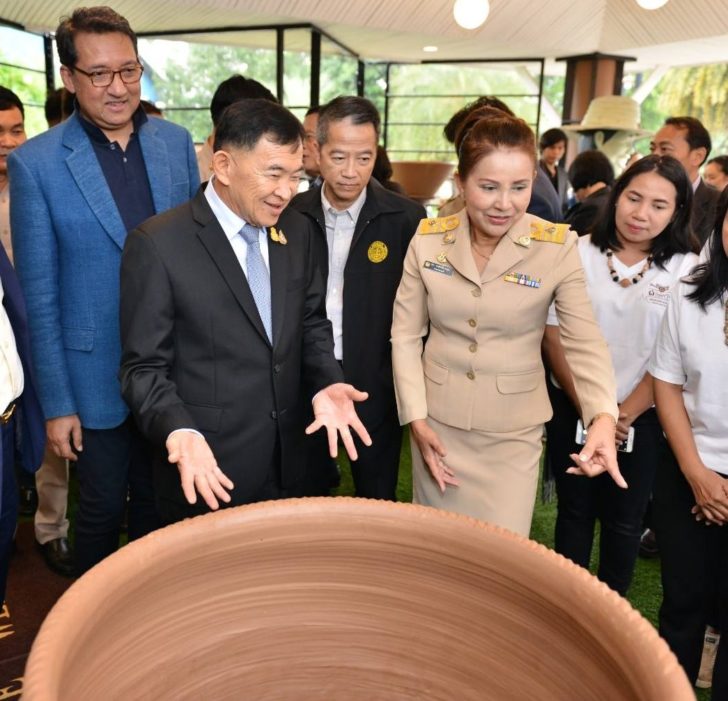 รมช พณ วีรศักดิ์