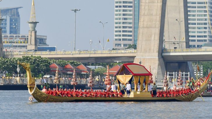 0FAA80D9-8AE7-4AAD-BDEB-248CEDA66431