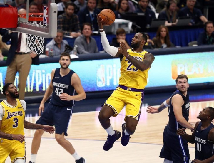 Los Angeles Lakers v Dallas Mavericks