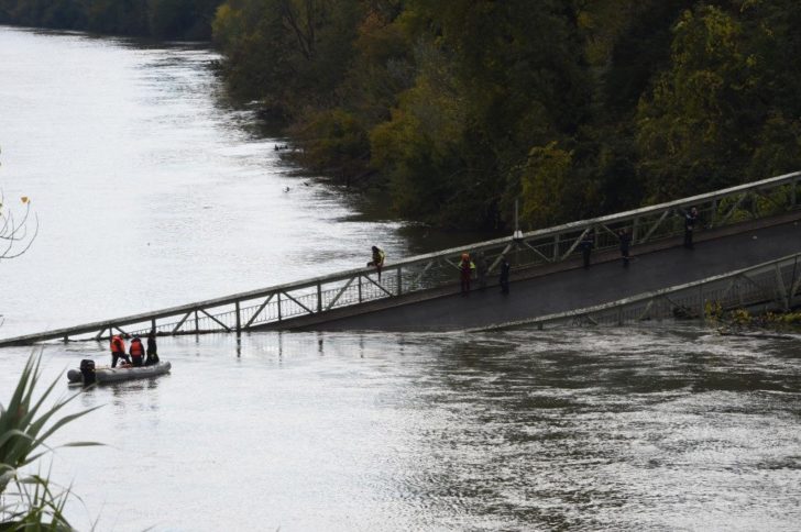 FRANCE-ACCIDENT-TRANSPORT-BRIDGE