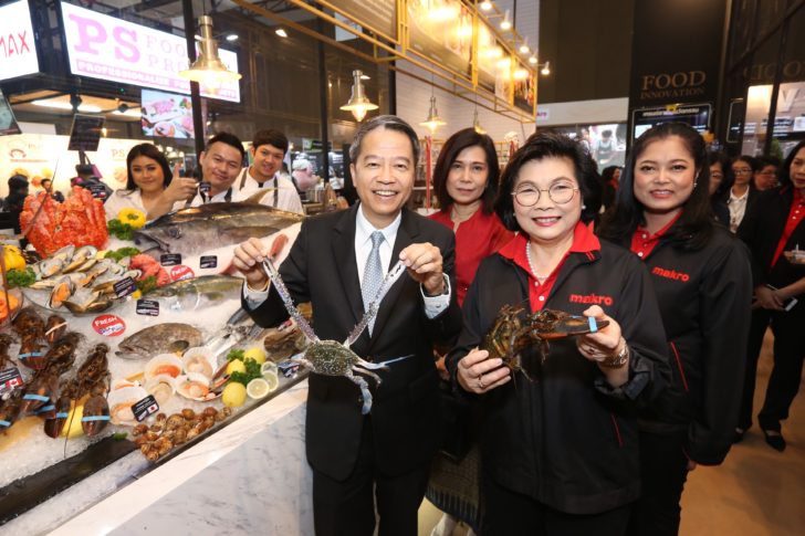 ประธานเยี่ยมชมงาน