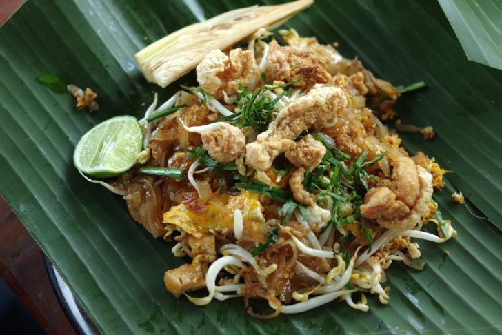 02.ผัดไทยแคบหมู