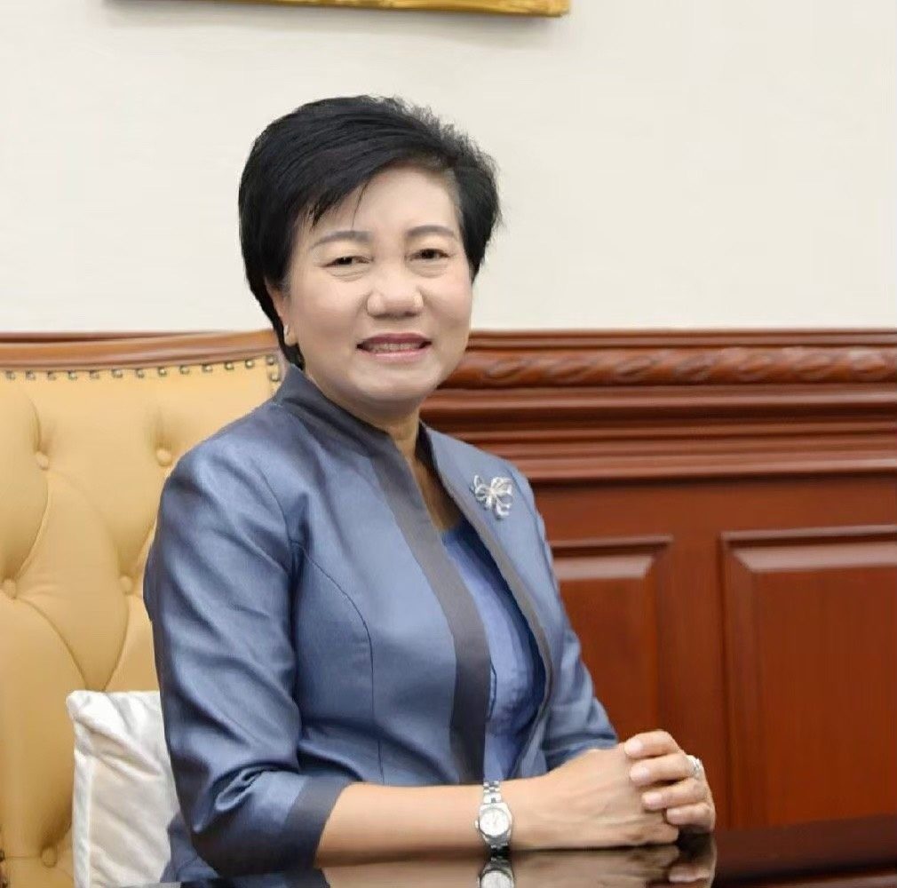 นางศิลปสวย ระวีแสงสูรย์