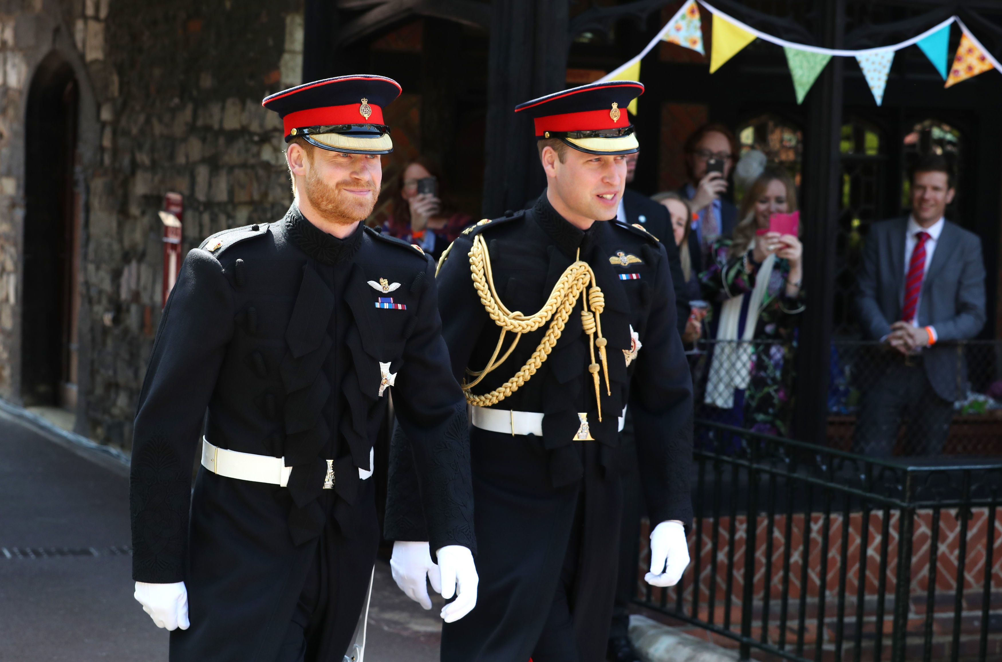 เจ้าชายแฮร์รี (ซ้าย) เจ้าชายวิลเลียม (Getty Immages)
