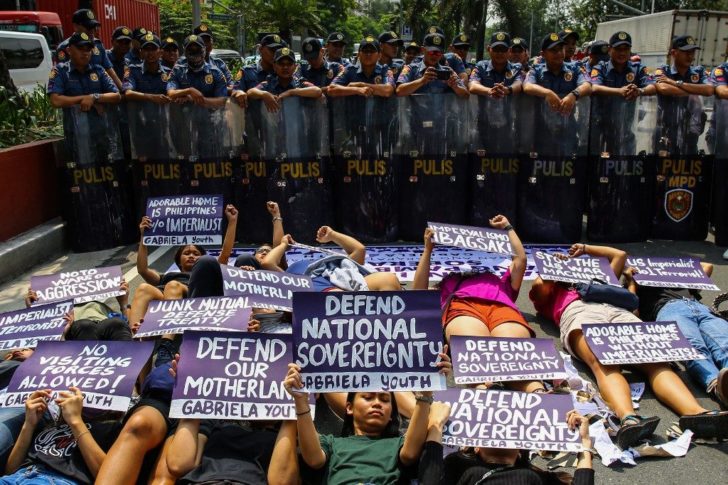 PHILIPPINES-POLITICS-PROTEST-DIPLOMACY
