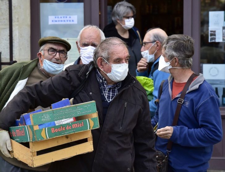 FRANCE-HEALTH-VIRUS-FOOD-MARKET