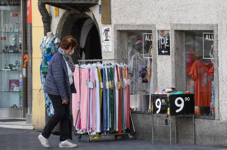 AUSTRIA-HEALTH-VIRUS-RETAIL