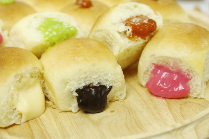 ขนมปังไส้ทะลัก (2)
