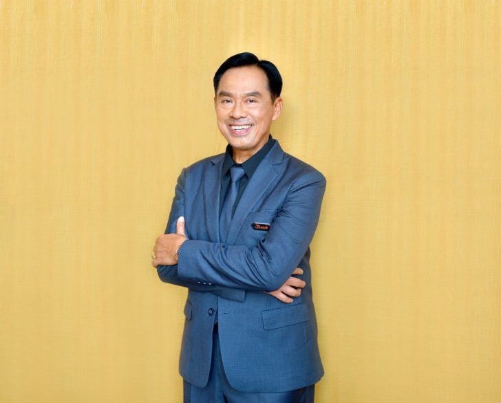 คุณสาธิต สุดบรรทัด